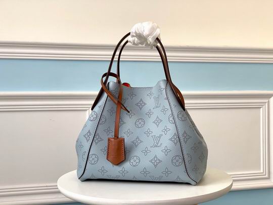 Louis Vuitton Bag 2020 ID:202011b35